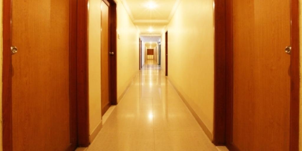 Hotel Prudent Vadodara Extérieur photo